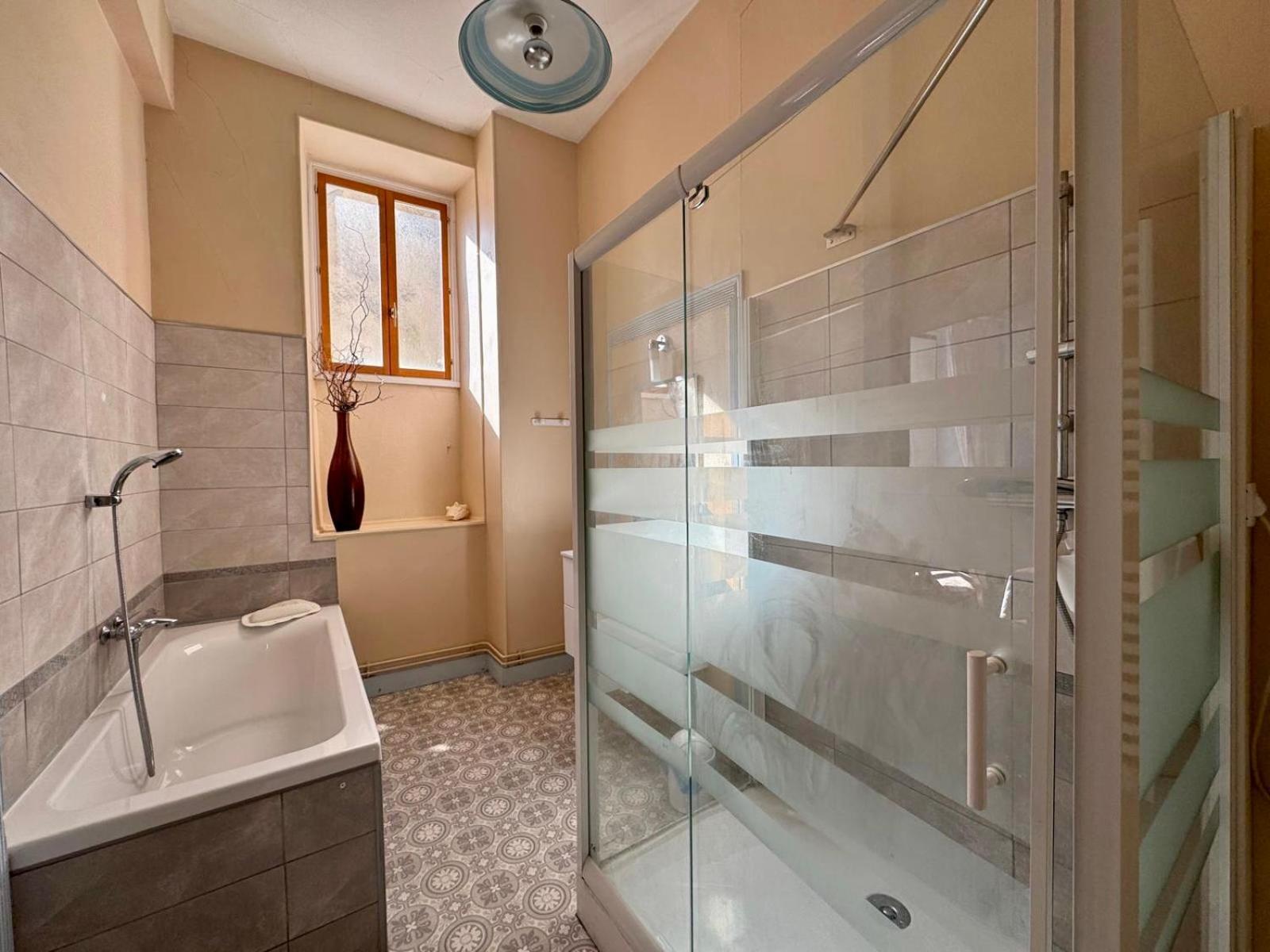 L'Escapade Place Voltaire Vermenton Zimmer foto
